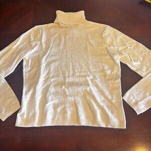 L.L. Bean Womens XS White Turtleneck Sweater long sleeve top winter wear‎